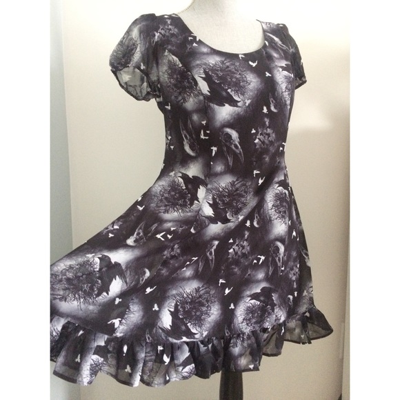 💖 Hell bunny goth Raven dress 💖 - Picture 5 of 8